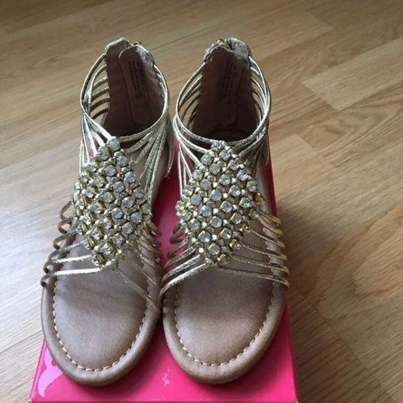 New “Nina” sandals size 1 youth - Picture 2 of 4